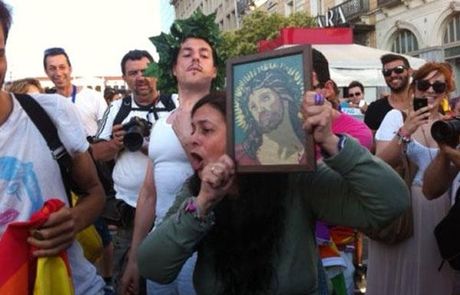 Η Ελένη Λουκά πιστή στο ραντεβού της με το Athens Pride